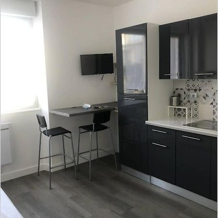 Yannadal/Studio Cosy Avec Vraie Cuisine A Recouvrance/ Proche Tram/Bus Et Proximite Avec L'Arsenal Apartment Brest Luaran gambar