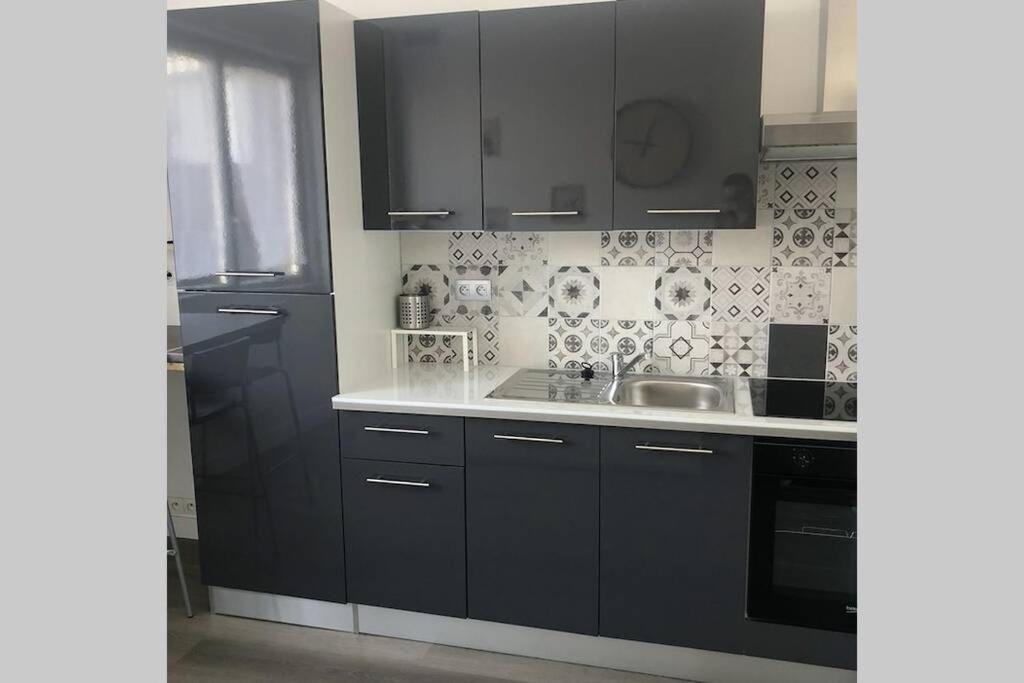 Yannadal/Studio Cosy Avec Vraie Cuisine A Recouvrance/ Proche Tram/Bus Et Proximite Avec L'Arsenal Apartment Brest Luaran gambar